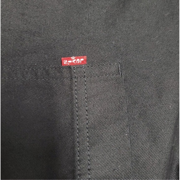 Men’s Levi’s black denim button down long sleeve shirt - Picture 5 of 8